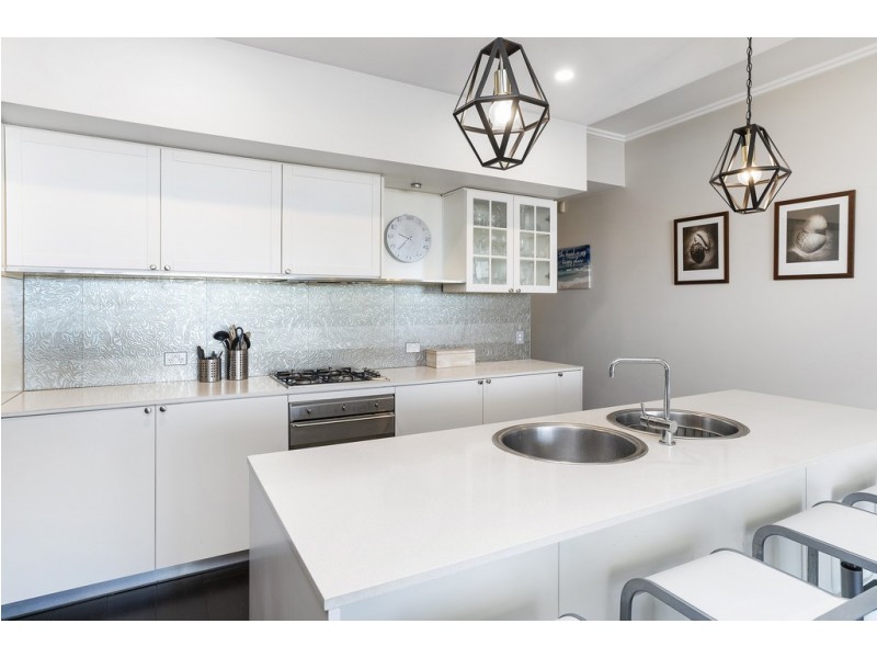 1751 Rialto Quays Drive, Stillwater Apartments, Hope Island QLD 4212