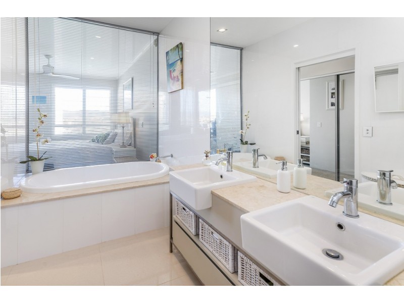 1751 Rialto Quays Drive, Stillwater Apartments, Hope Island QLD 4212