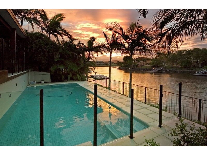 1033 Rosebank Way, Hope Island QLD 4212