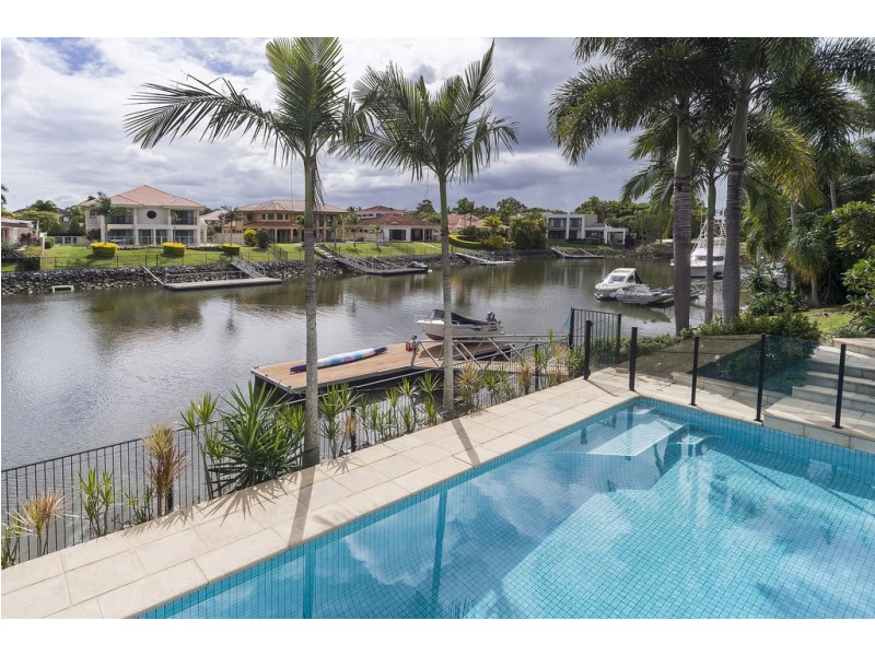1033 Rosebank Way, Hope Island QLD 4212