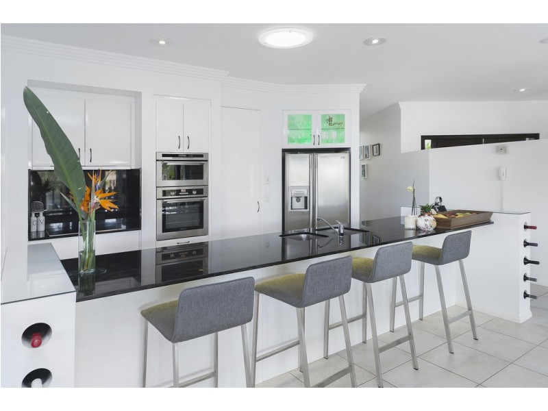 1033 Rosebank Way, Hope Island QLD 4212