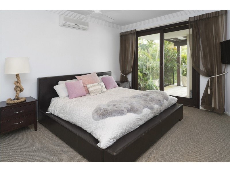 1033 Rosebank Way, Hope Island QLD 4212