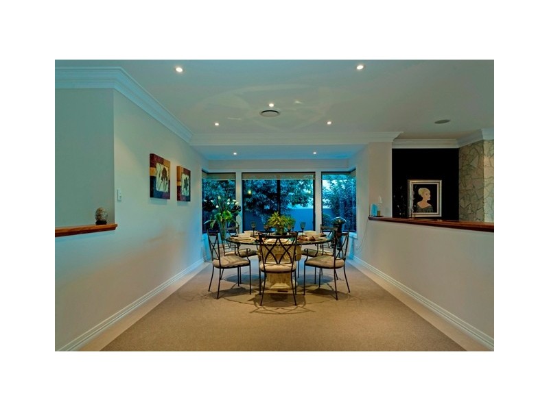 1657 Riverdale Drive, Hope Island QLD 4212
