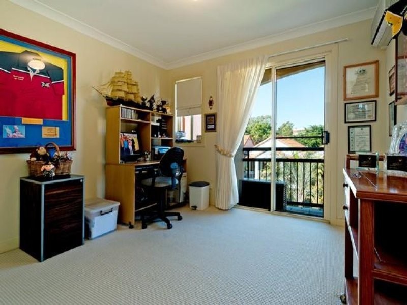 30 John Lund Drive, Hope Island QLD 4212