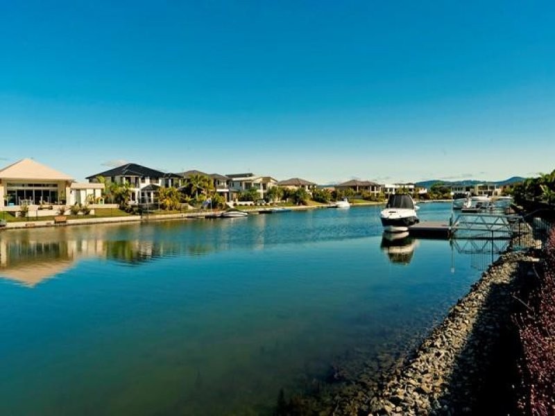 28 Parkview Place, Helensvale QLD 4212