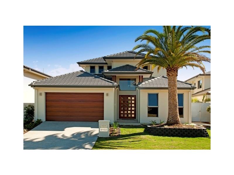 9102 Peter Senior Drive, Hope Island QLD 4212