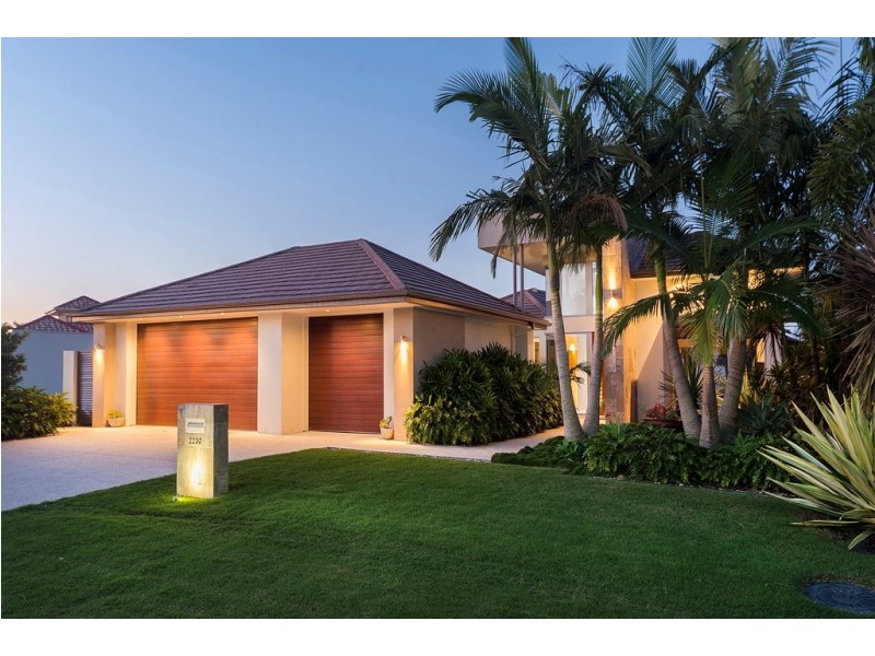 2230 Glengallon Way, Hope Island QLD 4212