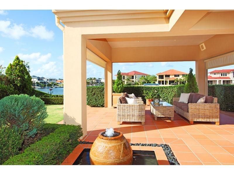 3106 Riverleigh Drive, Hope Island QLD 4212