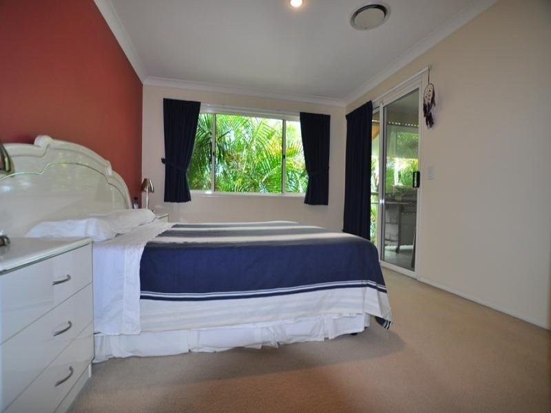 32 Monterey Keys Drive, Monterey Keys QLD 4212