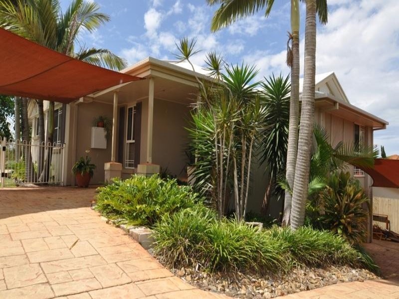 32 Monterey Keys Drive, Monterey Keys QLD 4212