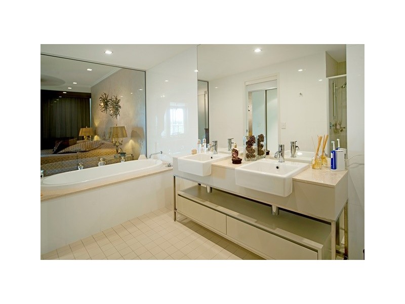 1739 Rialto Quay Drive, Hope Island QLD 4212