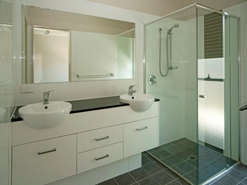 101/19 Santa Barbara Road, Hope Island QLD 4212