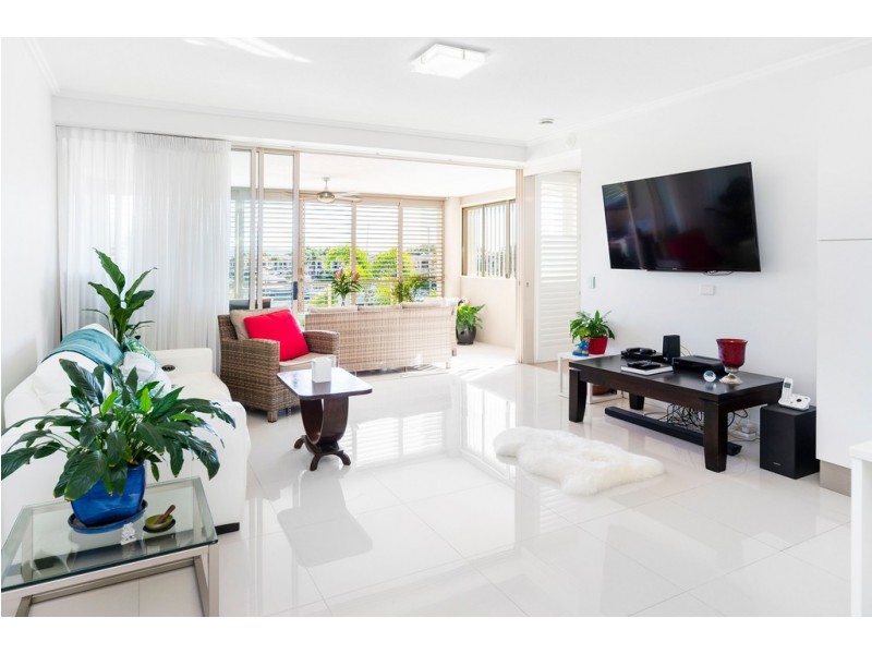 1762/1 Rialto Quay Drive, Stillwater Apartments, Hope Island QLD 4212