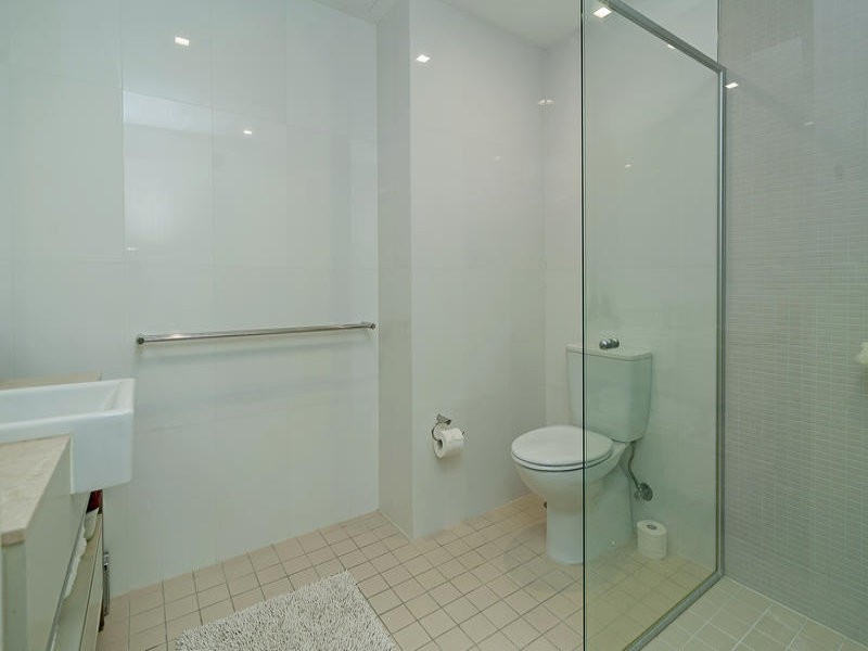 1794 Rialto Quay Drive, Stillwater Apartments, Hope Island QLD 4212