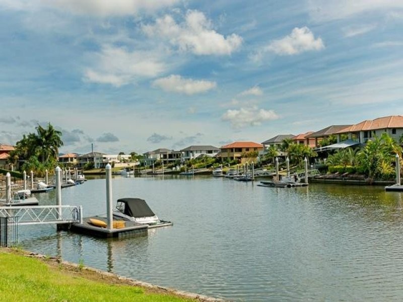 2173 Beaufort Way, Hope Island QLD 4212