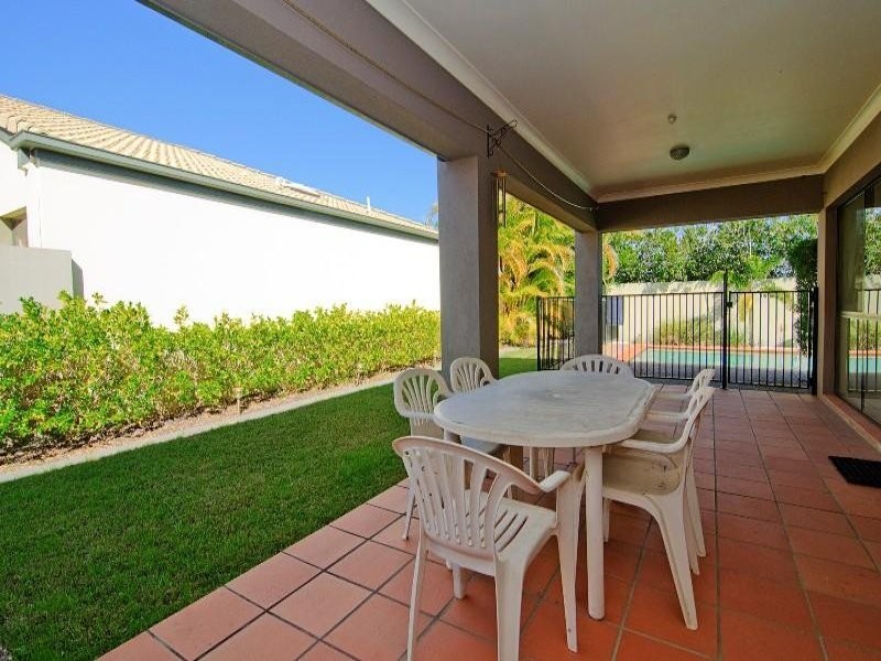 536 Oyster Cove Promenade, Helensvale QLD 4212