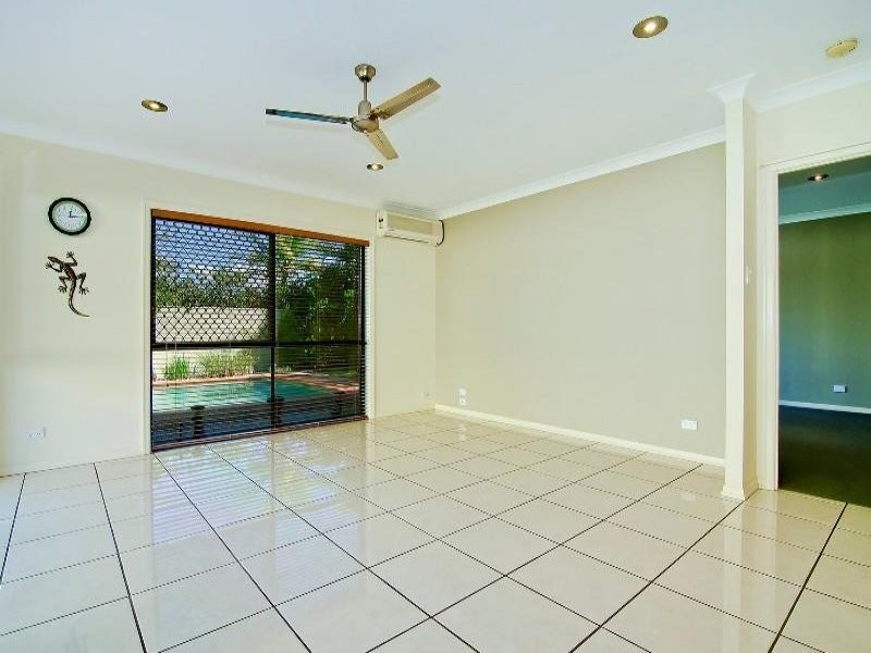 536 Oyster Cove Promenade, Helensvale QLD 4212