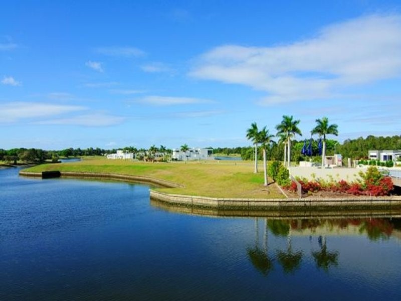 7530 Springfield Drive, Hope Island QLD 4212