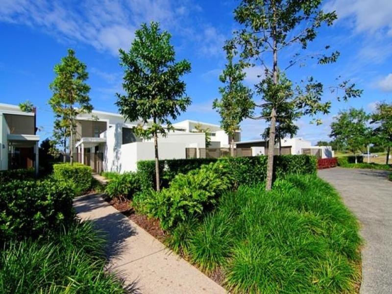 7530 Springfield Drive, Hope Island QLD 4212