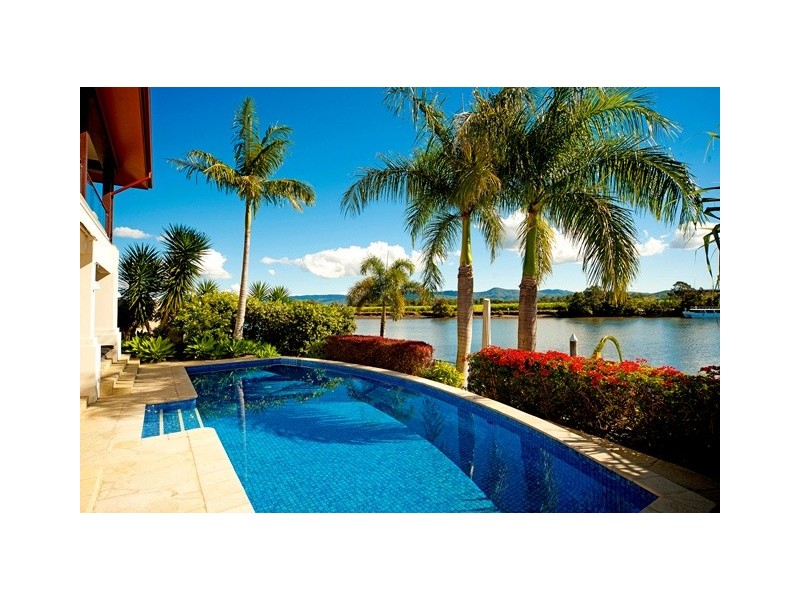 3118 Riverleigh Drive, Hope Island QLD 4212
