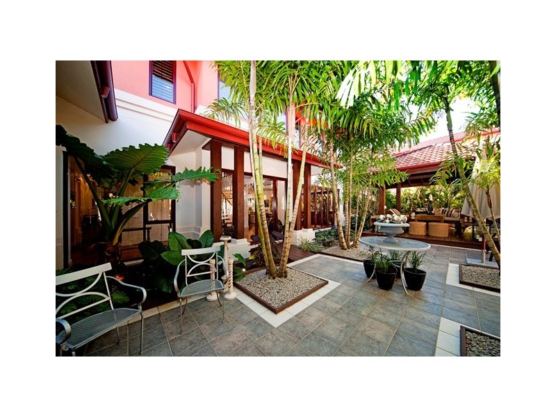 3118 Riverleigh Drive, Hope Island QLD 4212