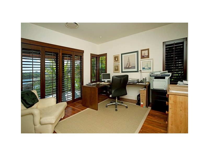 3118 Riverleigh Drive, Hope Island QLD 4212