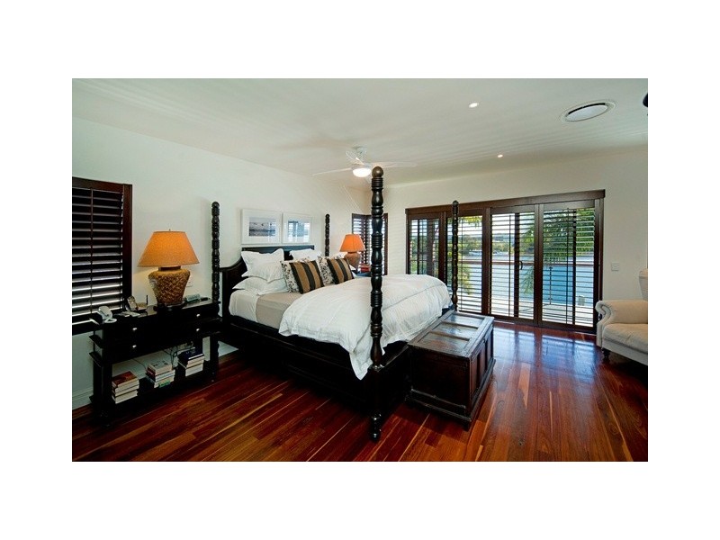 3118 Riverleigh Drive, Hope Island QLD 4212