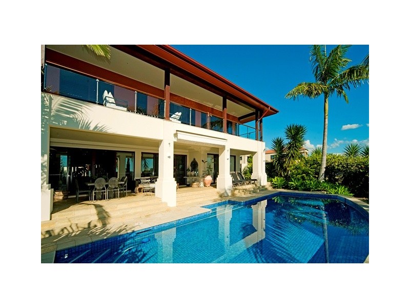 3118 Riverleigh Drive, Hope Island QLD 4212