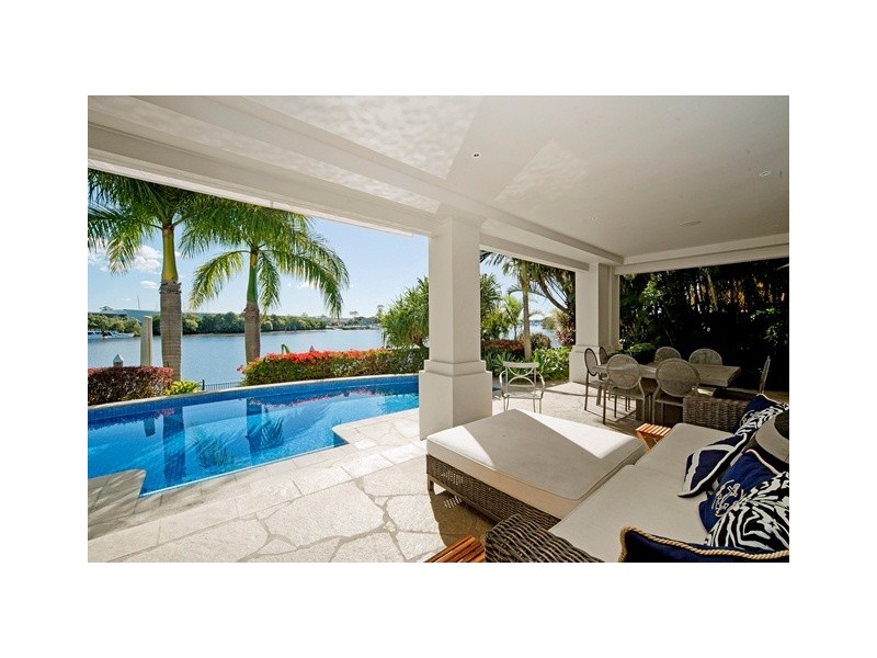 3118 Riverleigh Drive, Hope Island QLD 4212