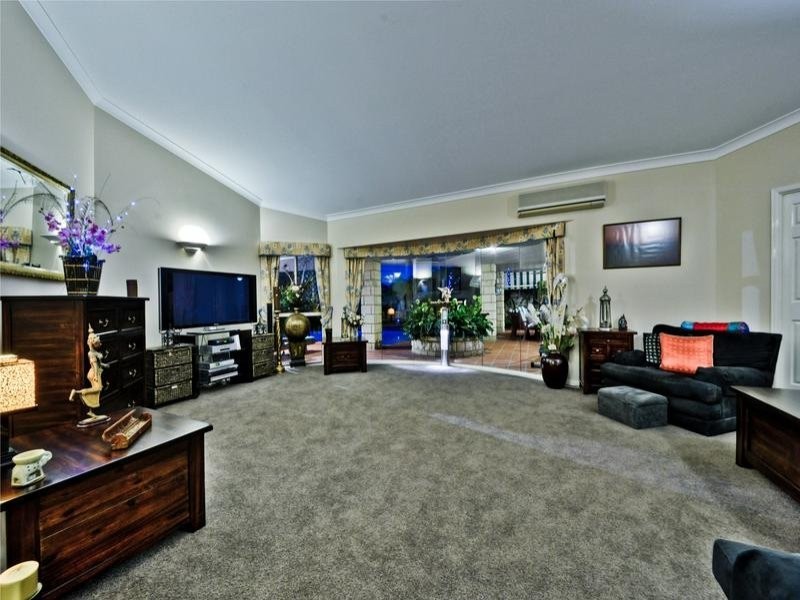 2 Parkwater Point, Monterey Keys QLD 4212