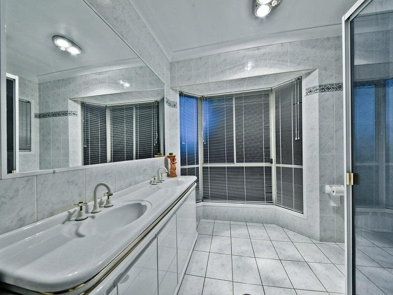 2 Parkwater Point, Monterey Keys QLD 4212