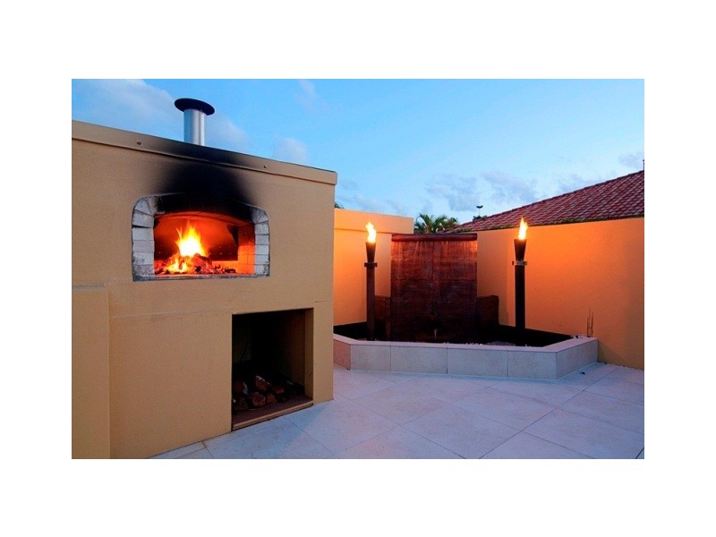 15 Waterside Esplanade, Monterey Keys QLD 4212