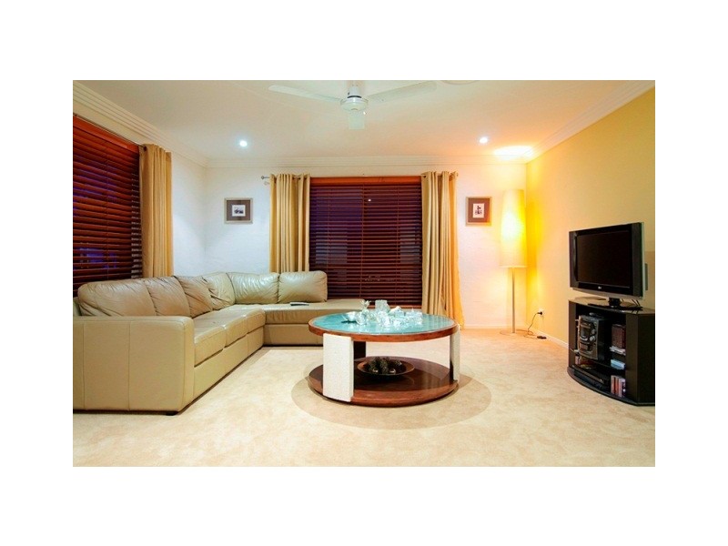 15 Waterside Esplanade, Monterey Keys QLD 4212