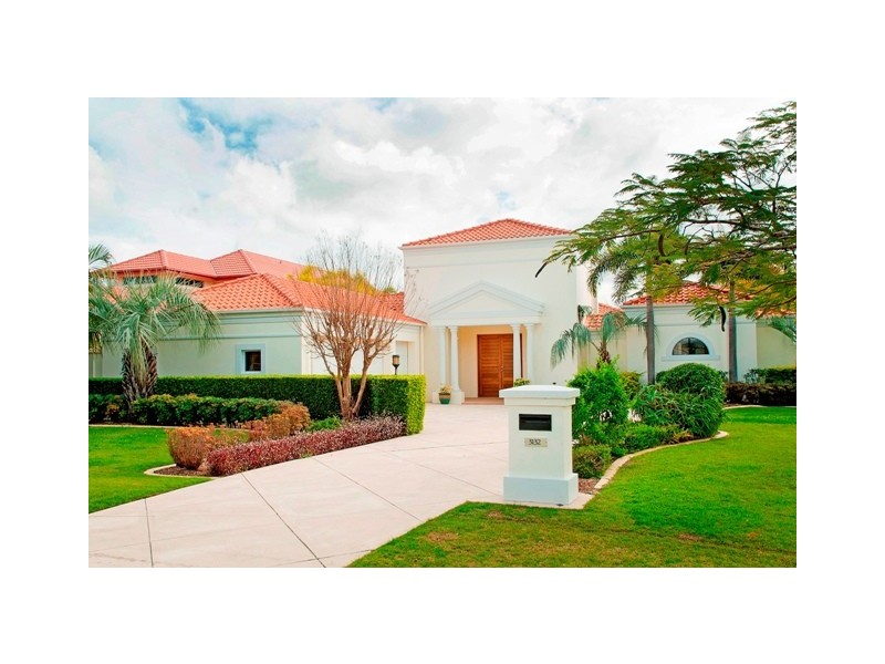 3132 Riverleigh Drive, Hope Island QLD 4212