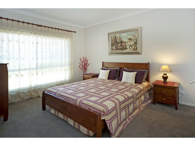 1616 Rosebank Way West, Hope Island QLD 4212