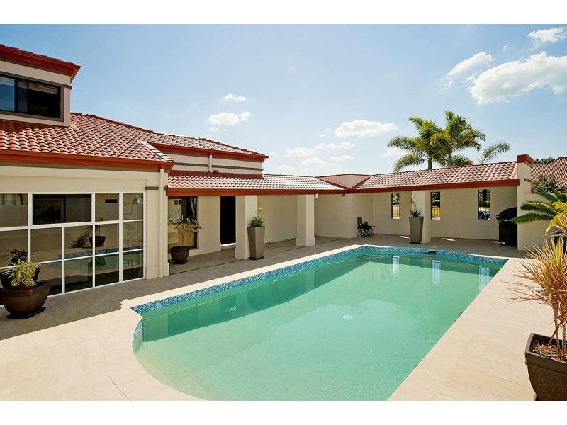 1616 Rosebank Way West, Hope Island QLD 4212