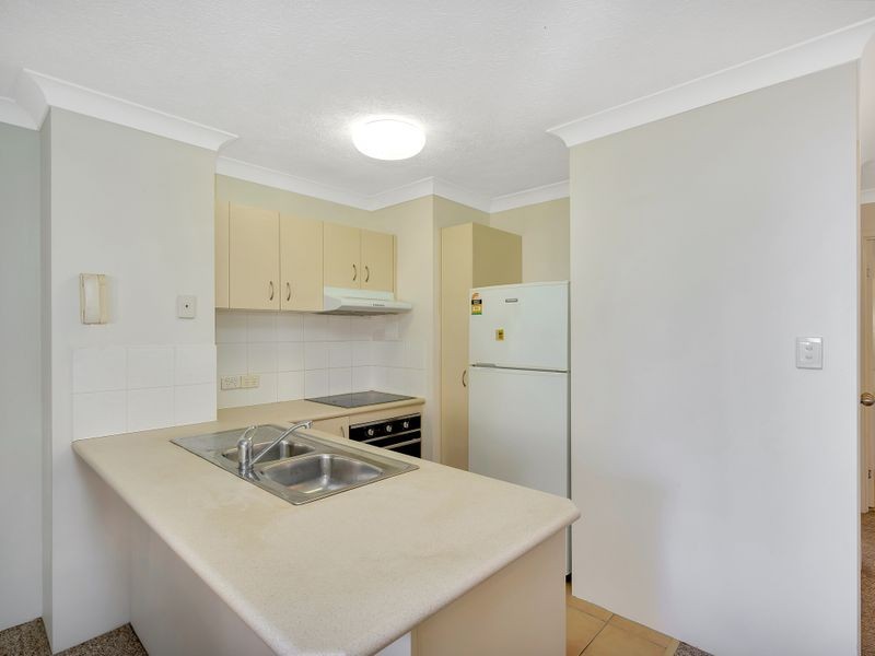 10/16-26 Waverley Street, Southport QLD 4215