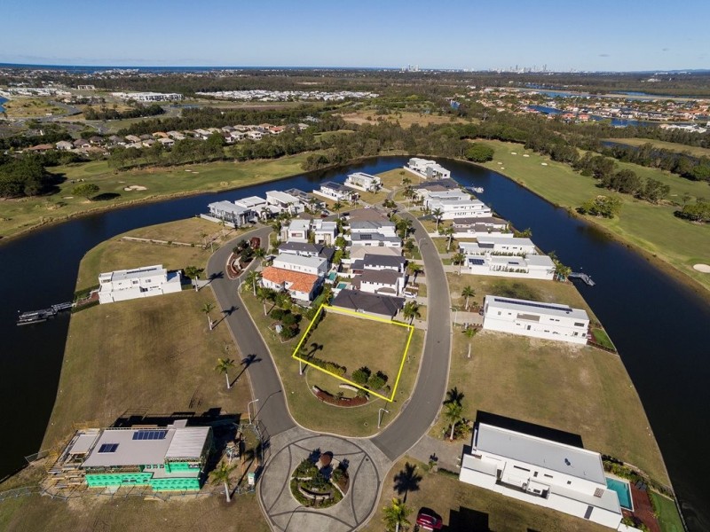 7687 Fairway Boulevard, Hope Island QLD 4212