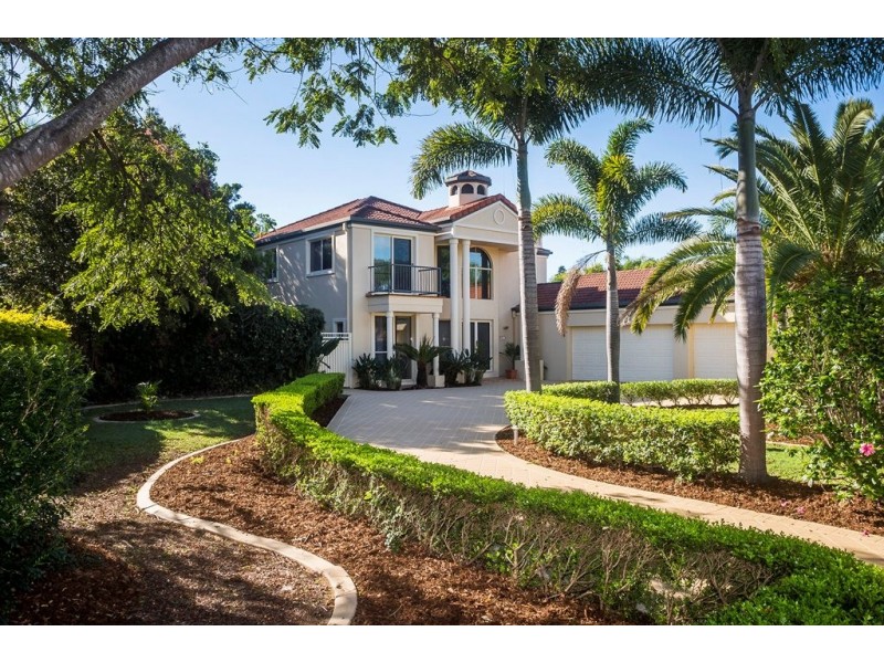 3161 Riverleigh Drive, Hope Island QLD 4212