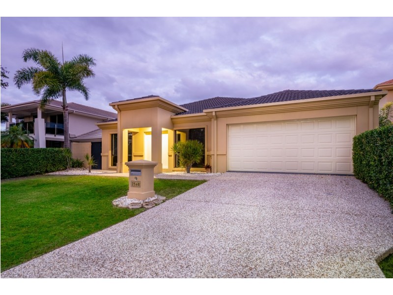 2560 Cressbrook Drive, Hope Island QLD 4212