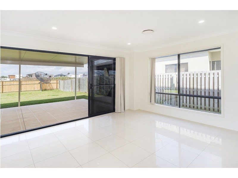 91/19 Santa Barbara Road, Hope Island QLD 4212