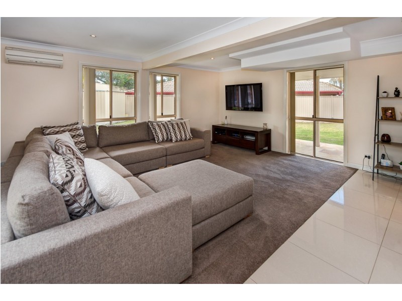 5 Island Court, Merrimac QLD 4226