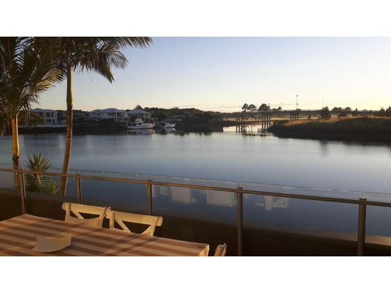 412/3 Pendraat Parade, Hope Island QLD 4212