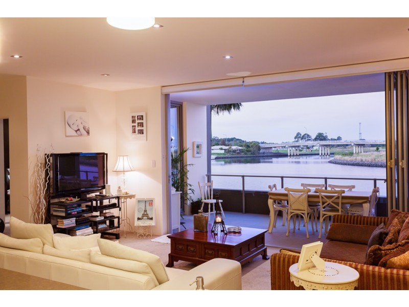 412/3 Pendraat Parade, Hope Island QLD 4212