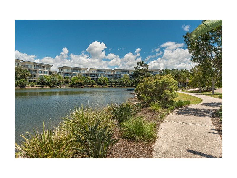 412/3 Pendraat Parade, Hope Island QLD 4212
