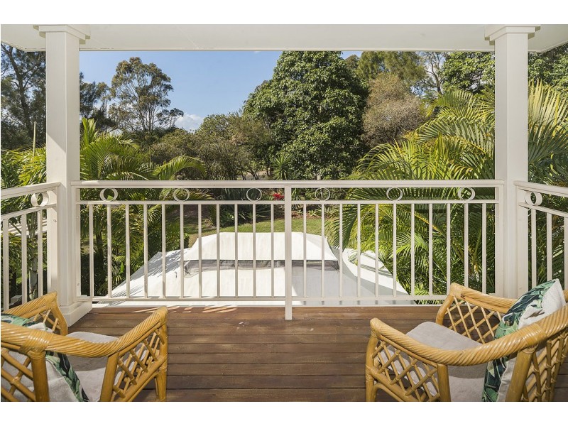 8112 Magnolia Gardens Court, Hope Island QLD 4212