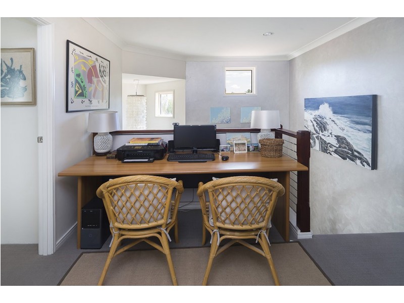 8112 Magnolia Gardens Court, Hope Island QLD 4212