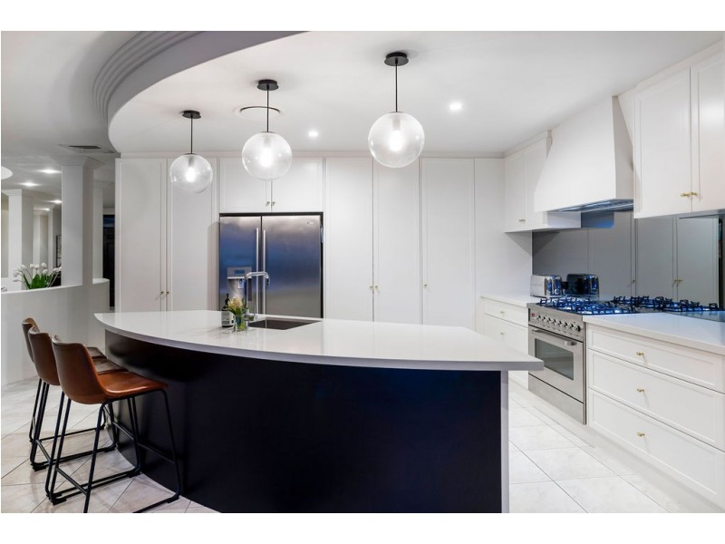 19 Sabrina Avenue, Helensvale QLD 4212