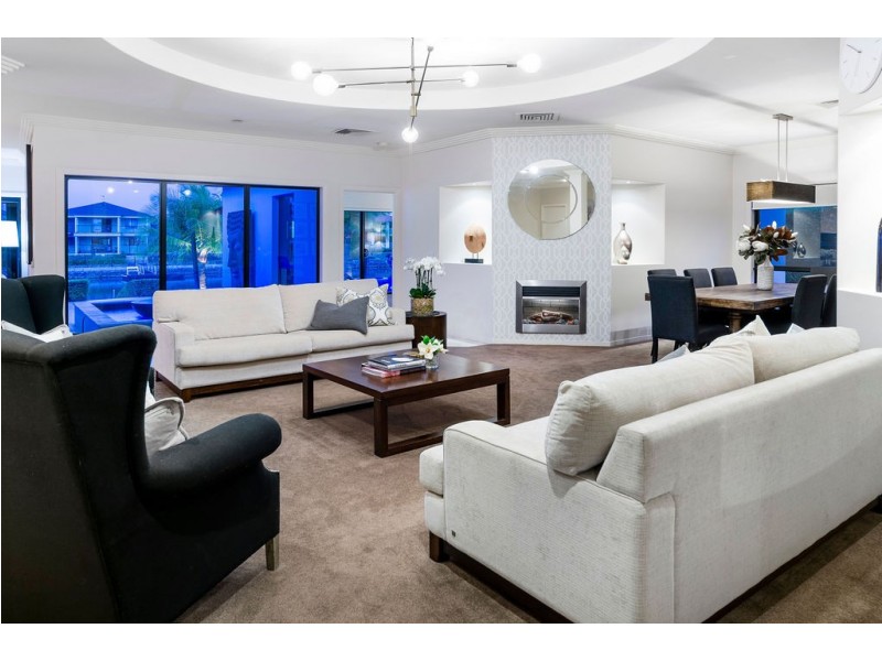 19 Sabrina Avenue, Helensvale QLD 4212