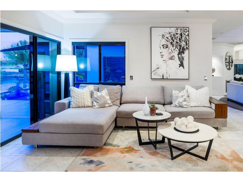 19 Sabrina Avenue, Helensvale QLD 4212